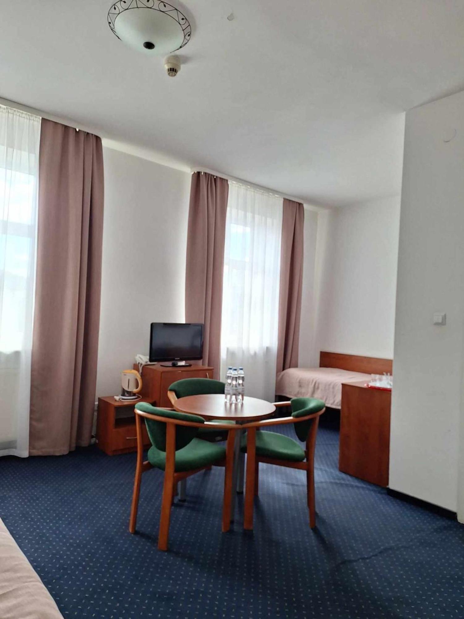 Hotel *** Nat קריניצה זדרוי מראה חיצוני תמונה