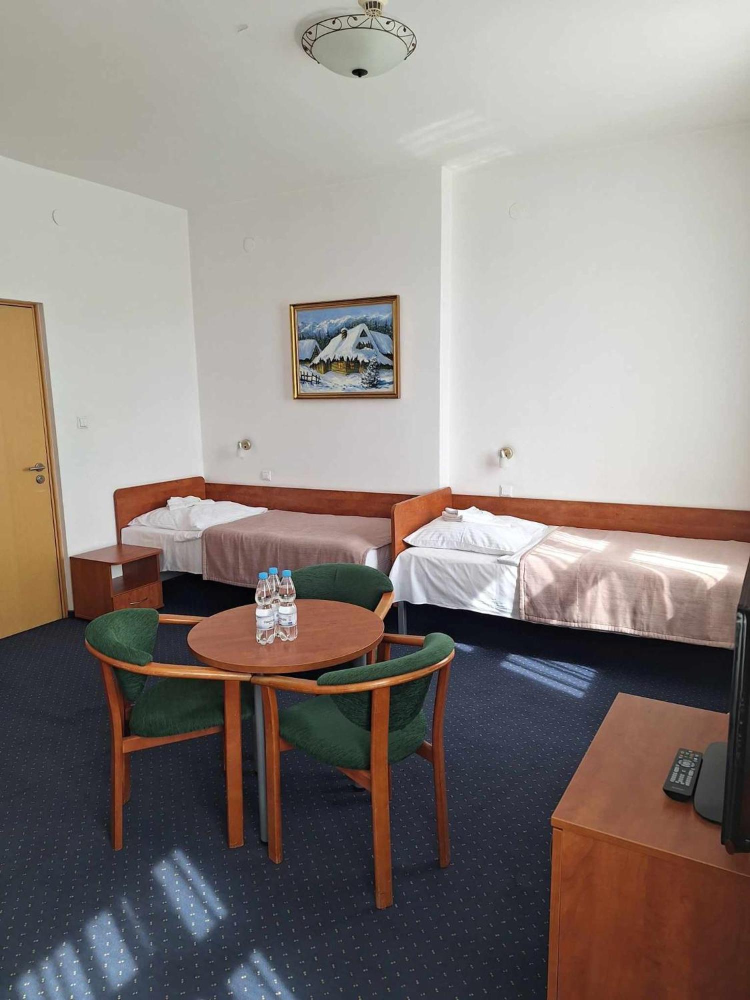 Hotel *** Nat קריניצה זדרוי מראה חיצוני תמונה