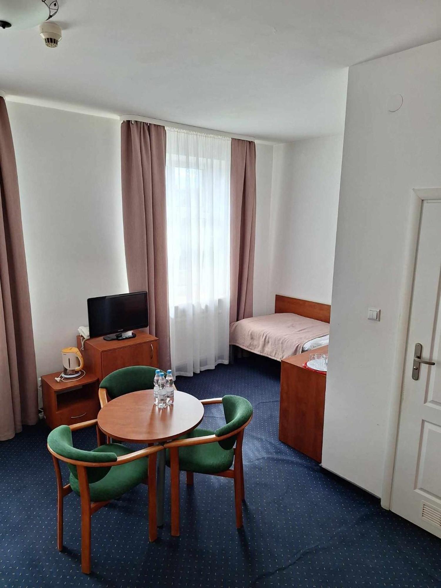 Hotel *** Nat קריניצה זדרוי מראה חיצוני תמונה