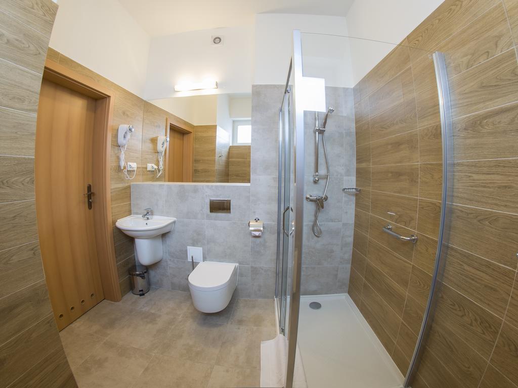 Hotel *** Nat קריניצה זדרוי מראה חיצוני תמונה