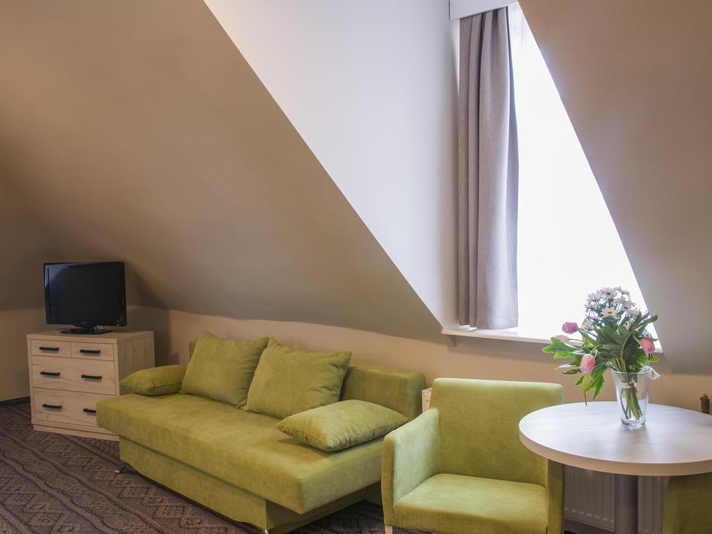 Hotel *** Nat קריניצה זדרוי מראה חיצוני תמונה