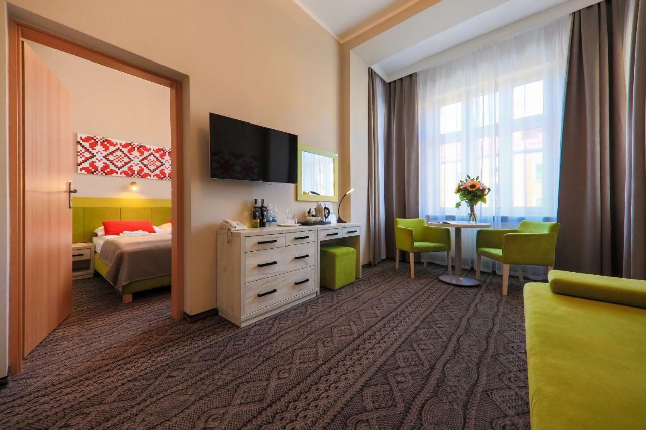 Hotel *** Nat קריניצה זדרוי מראה חיצוני תמונה