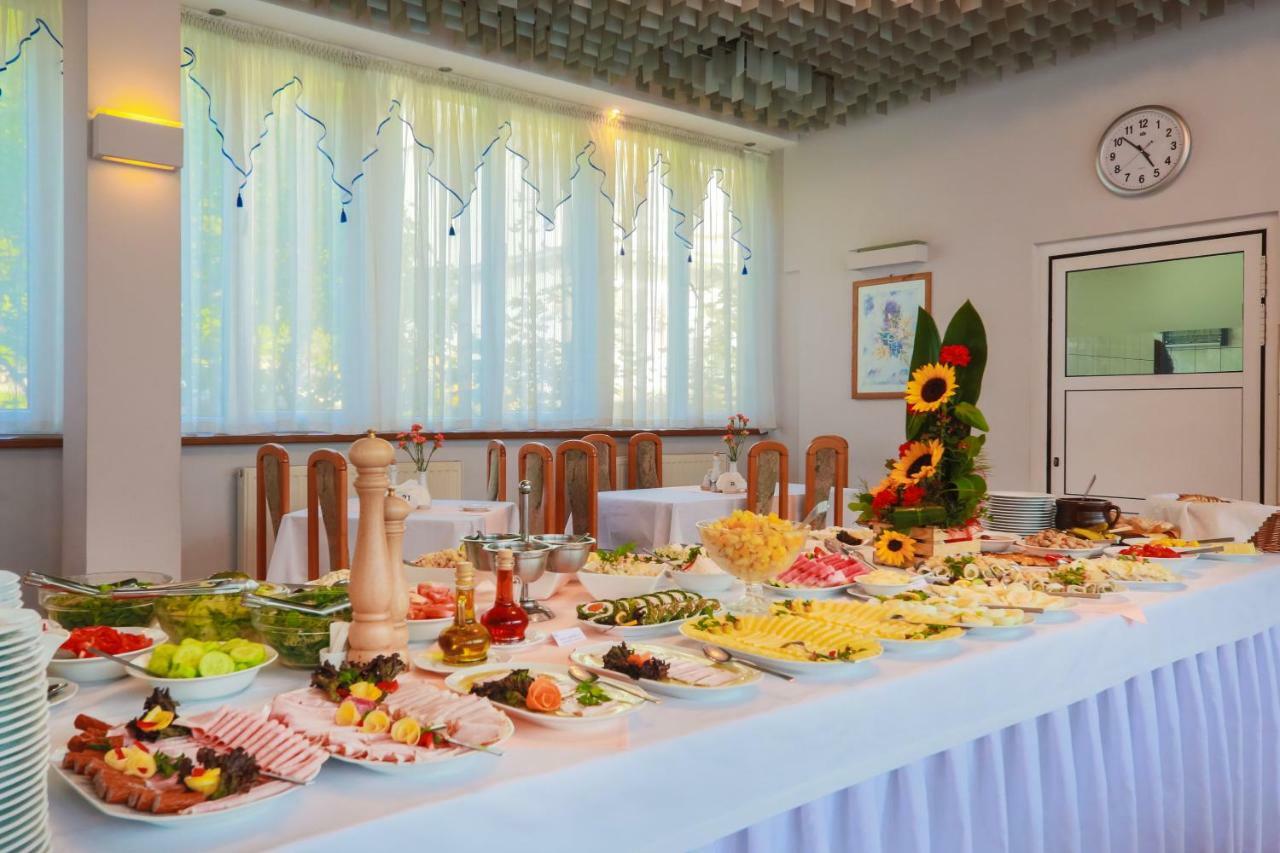 Hotel *** Nat קריניצה זדרוי מראה חיצוני תמונה