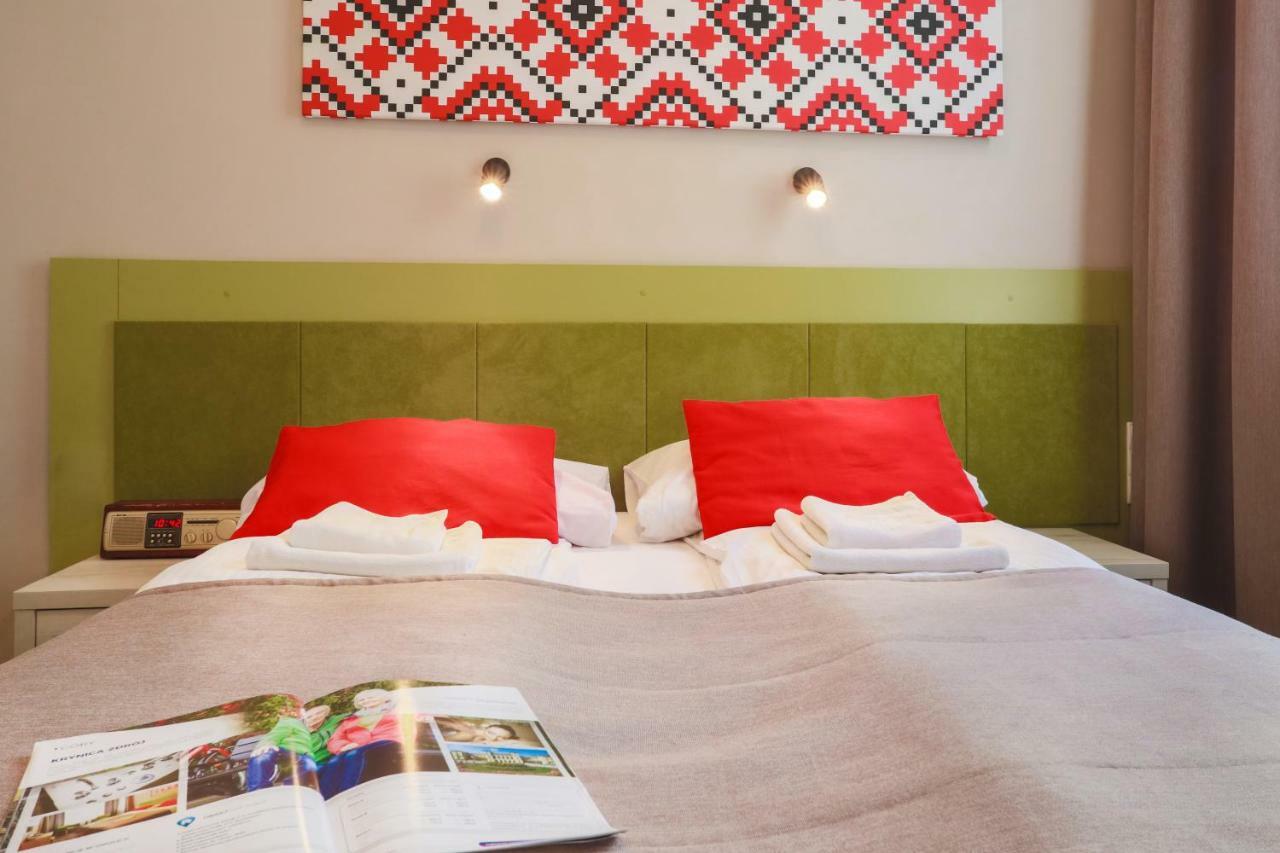 Hotel *** Nat קריניצה זדרוי מראה חיצוני תמונה
